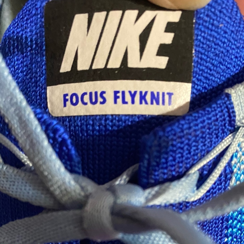 NIKE FREE TR FOCUS FLY KNIT Sneakers, Sz 11, Running, Athletic, Athleisure - Picture 2 of 15